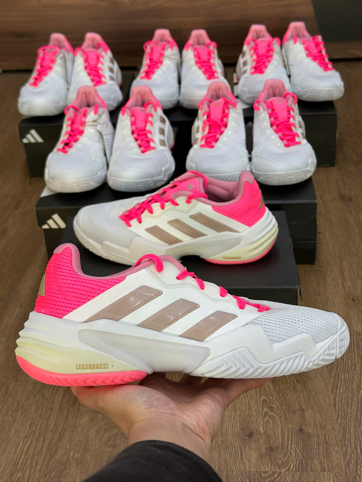 z7257847383437_050_09ec188cf52e0627cc7f16125cf49e10 giày adidas barricade 13 ‘lucid pink’ jp9842