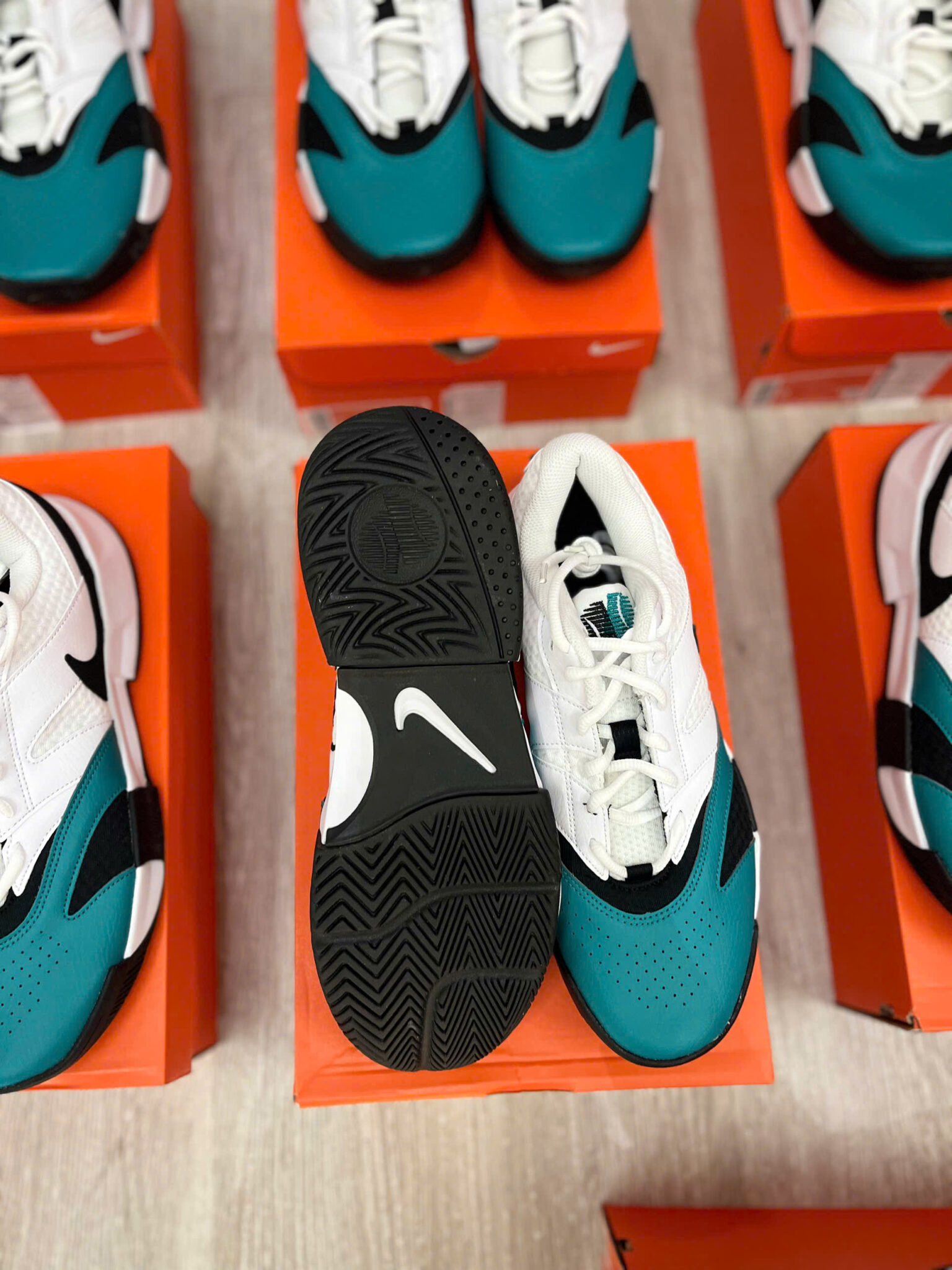 z7277574354609_4e4a54ccfb2ac226acbb4c6706943cd9 giày nike court lite 4 'white radiant emerald' fd6574-104