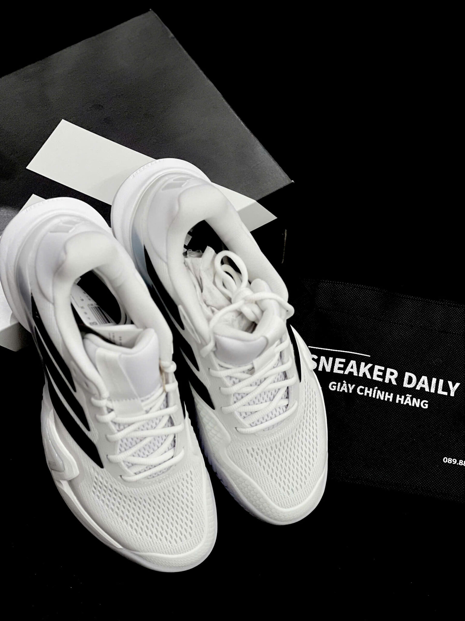 z7315252766437_a9454a6161258d94ffeedc0b29f7c58d giày adidas barricade 14 'white' ki3438