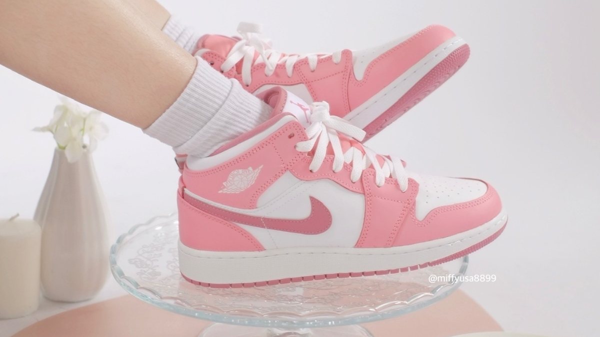 bộ sưu tập giày jordan 1 phiên bản valentine