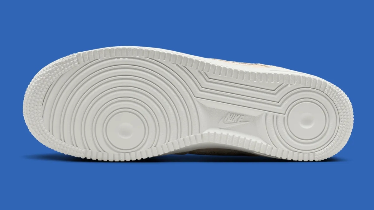 giải mã sức hút bộ sưu tập nike air force 1 low paisley