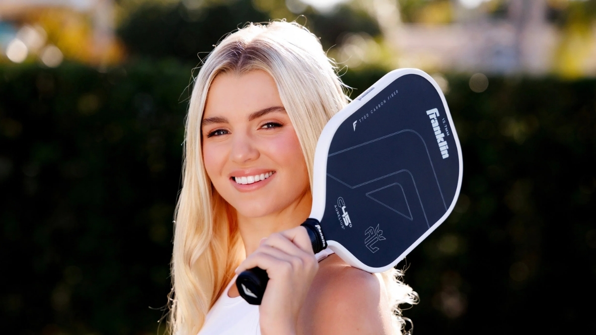 cú bắt tay lịch sử từ anna leigh waters gia nhập franklin 2026 cú bắt tay lịch sử từ anna leigh waters gia nhập franklin 2026