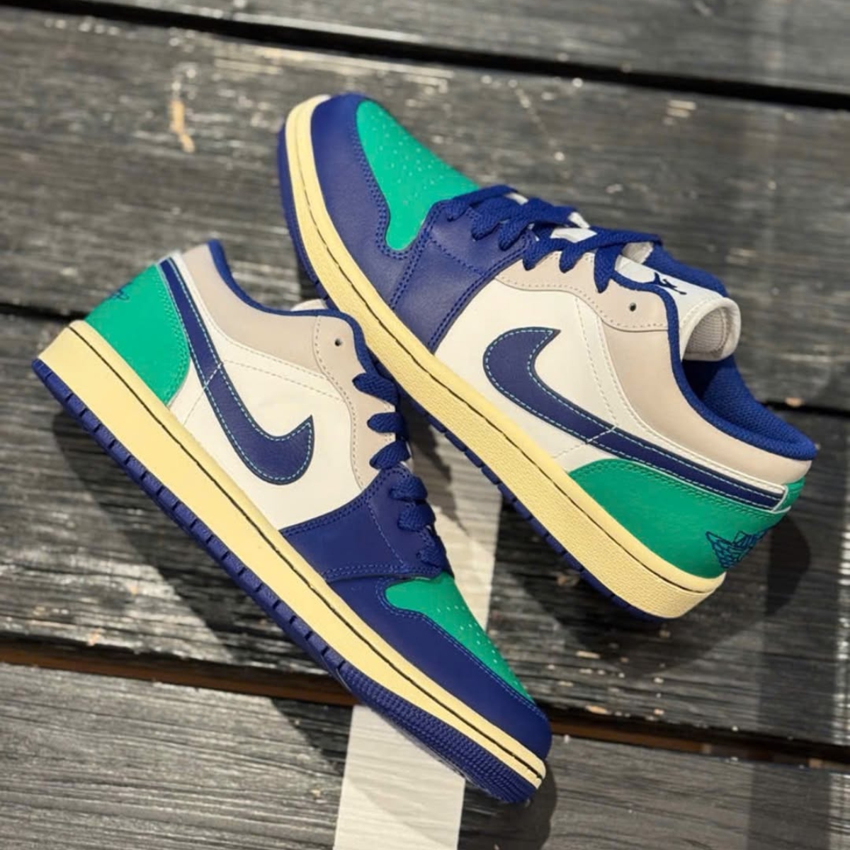 giày air jordan 1 low ‘deep royal blue’ 553558-147 (3) giày air jordan 1 low ‘deep royal blue’ 553558-147