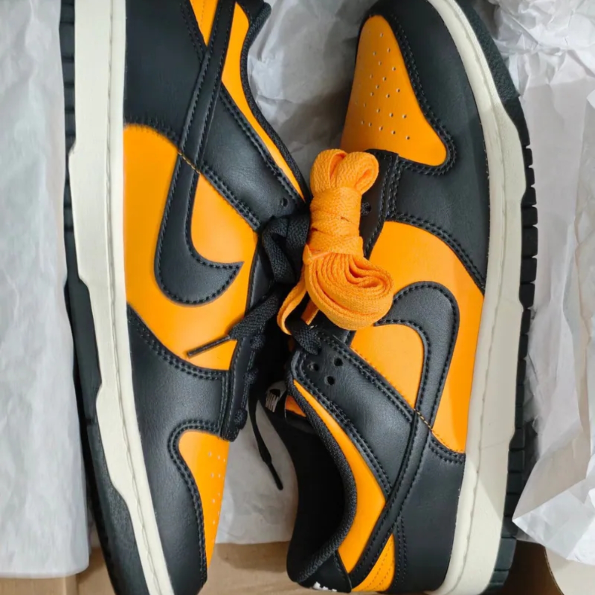 giày nike dunk low retro ‘desert ochre black’ hf5441-701 (6) giày nike dunk low retro ‘desert ochre black’ hf5441-701