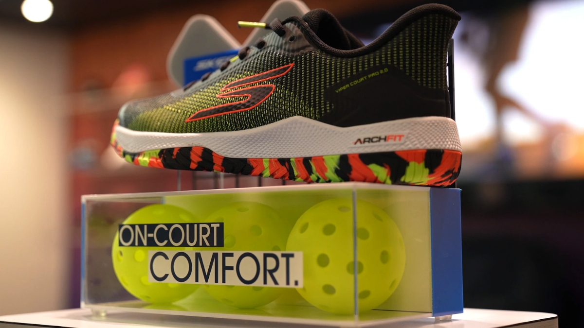 skechers viper court pro 2 vũ khí bảo vệ đôi chân trên sàn đấu