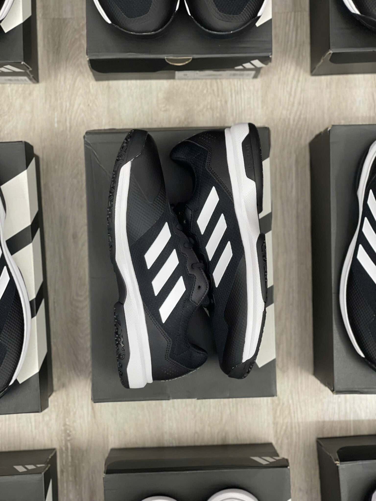 z7374399257230_89f990f962df6797c9c05ab435219c94 giày adidas gamecourt 2 oc 'black white' gz4769