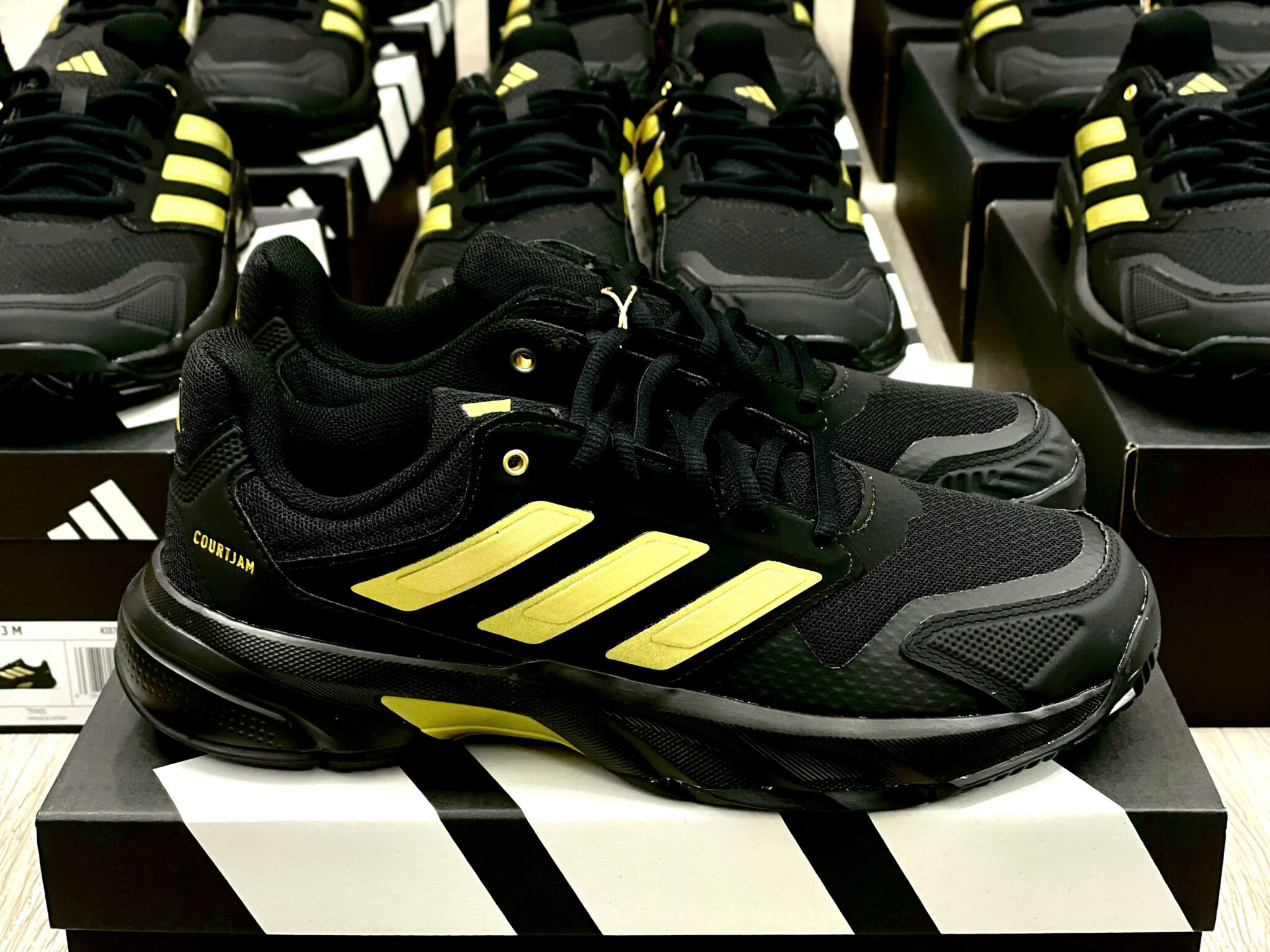 z7414030724834_74a73b6516ad451456d005beaa7fae1c giày adidas courtjam control 3 'black' ki0798