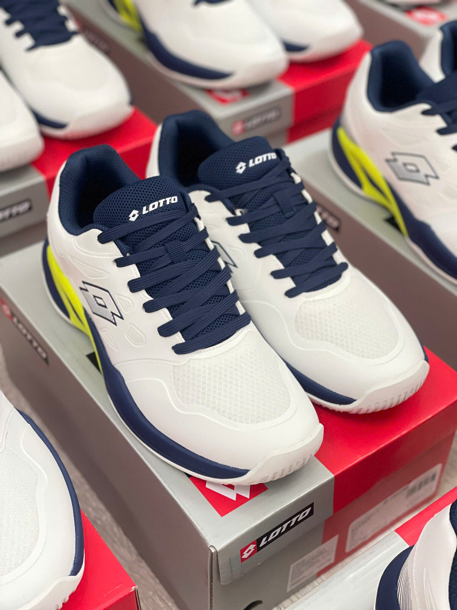 z7436891856147_01437d3242118696d807148cecea873d giày lotto pickleball garret lotte260401u