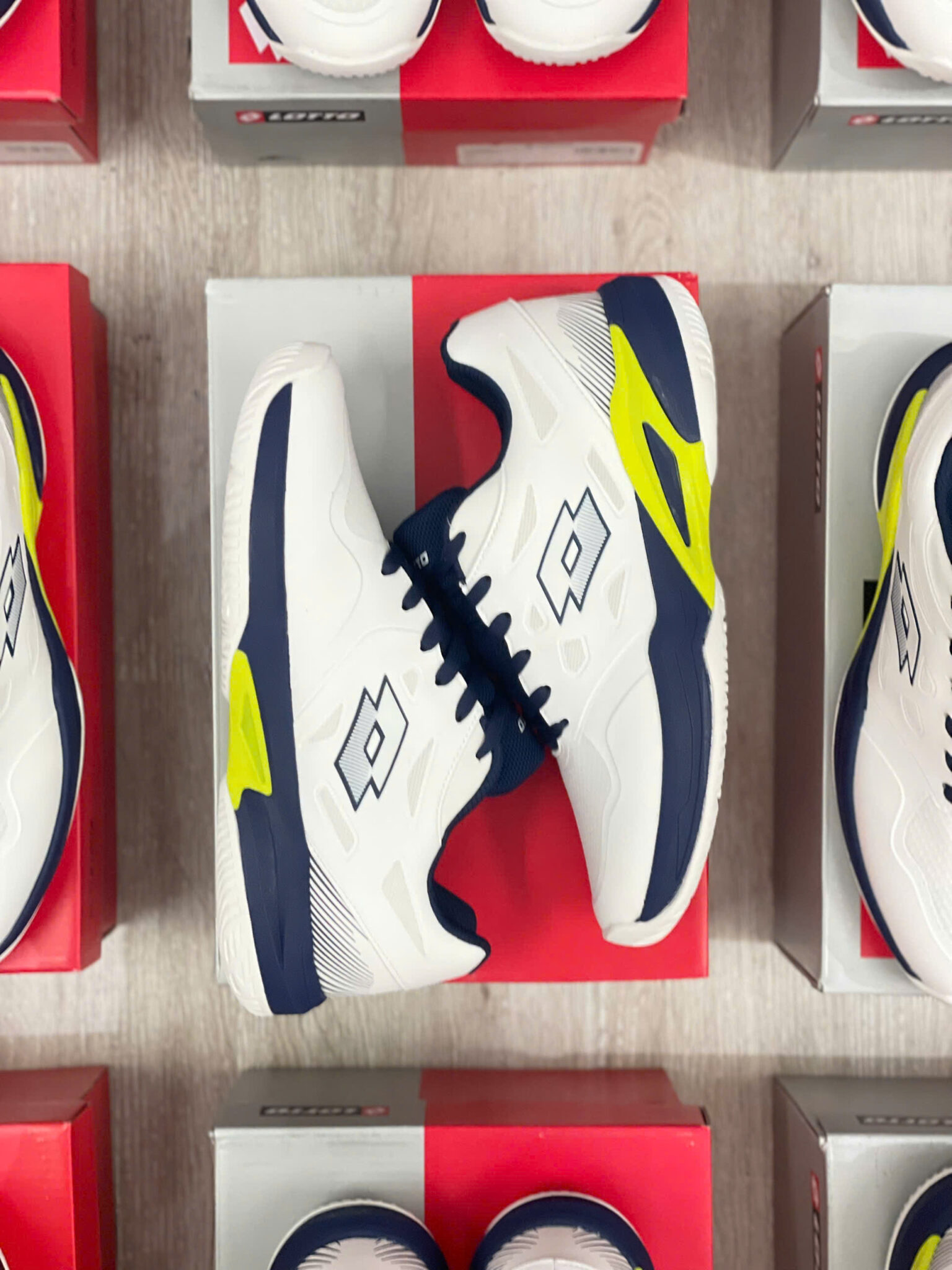 z7436891875552_c17d1e5c0db5021e52f77a819928c06b giày lotto pickleball garret lotte260401u