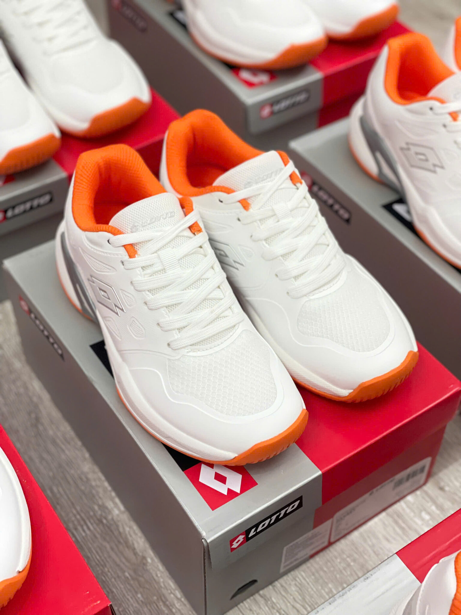 z7437095950100_e53498cc8b47072b8db7720823e3a9d3 giày lotto pickleball garret lotte260401w