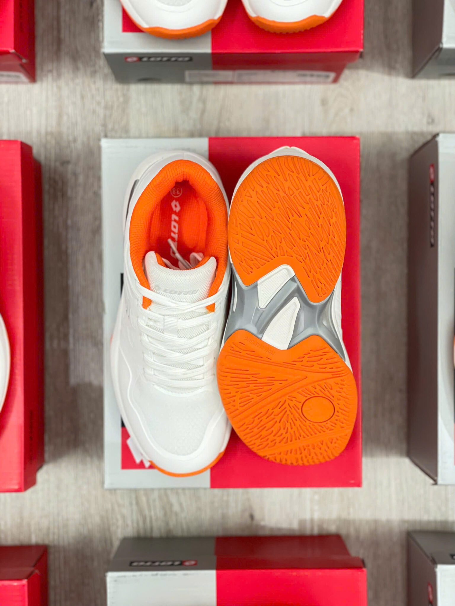 z7437095970323_d751be4ebdd542d54c745b72c2031a52 giày lotto pickleball garret lotte260401w