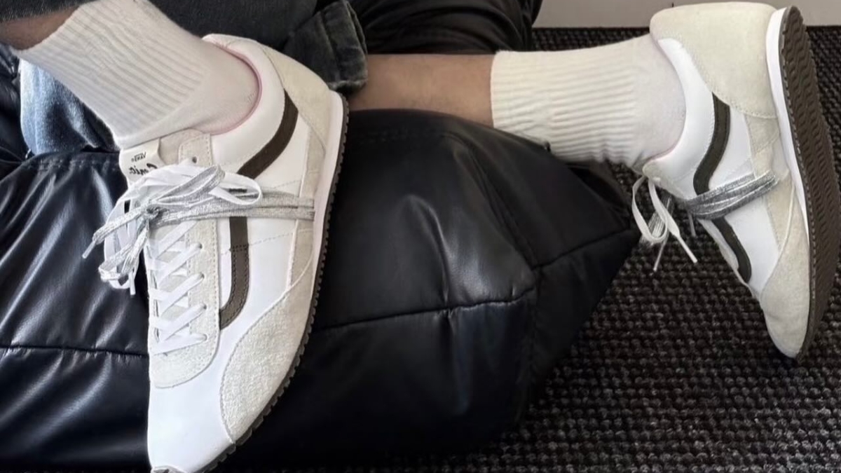 vans “lột xác” sneaker bán chạy với dây buộc thay thế