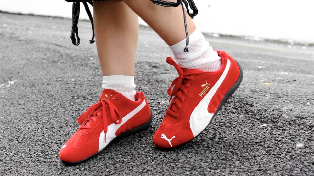 Top 10 sneaker nữ đế mỏng thịnh hành nhất 2026