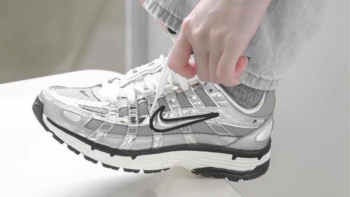 Top 10 sneaker nữ màu bạc dẫn đầu xu hướng 2026