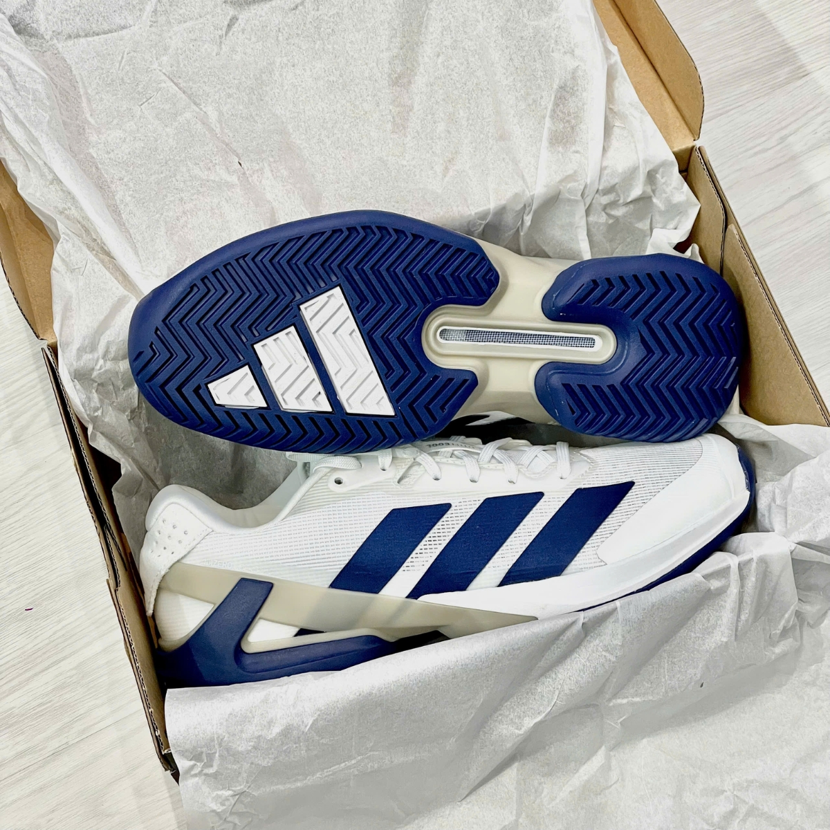 Giày Adidas Adizero Ubersonic 5 ‘Cloud White’ JR1736 (2)