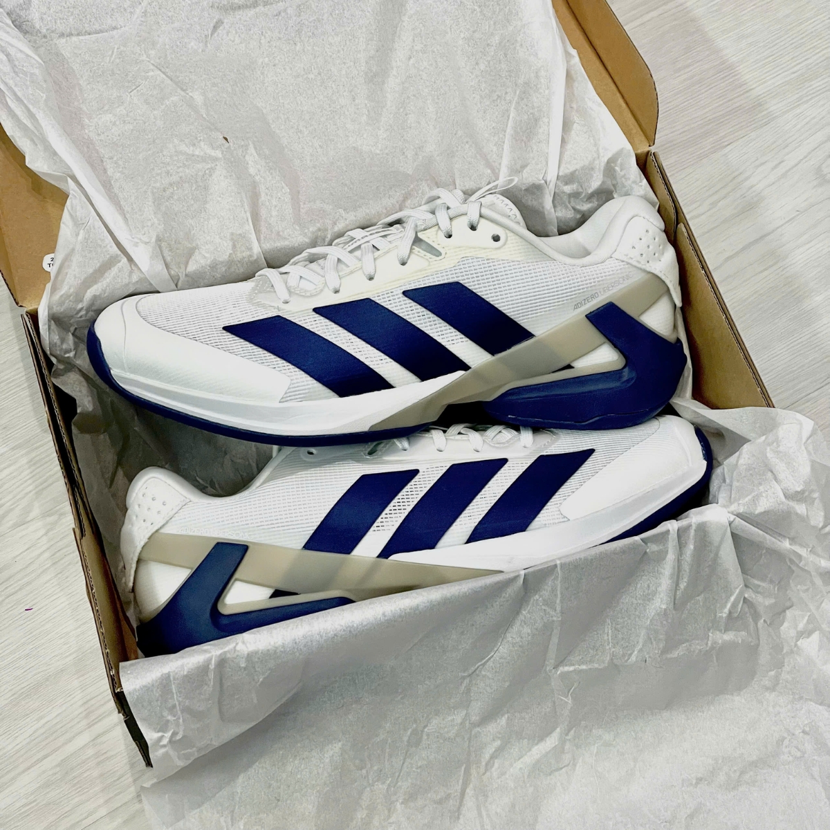 Giày Adidas Adizero Ubersonic 5 ‘Cloud White’ JR1736 (3)