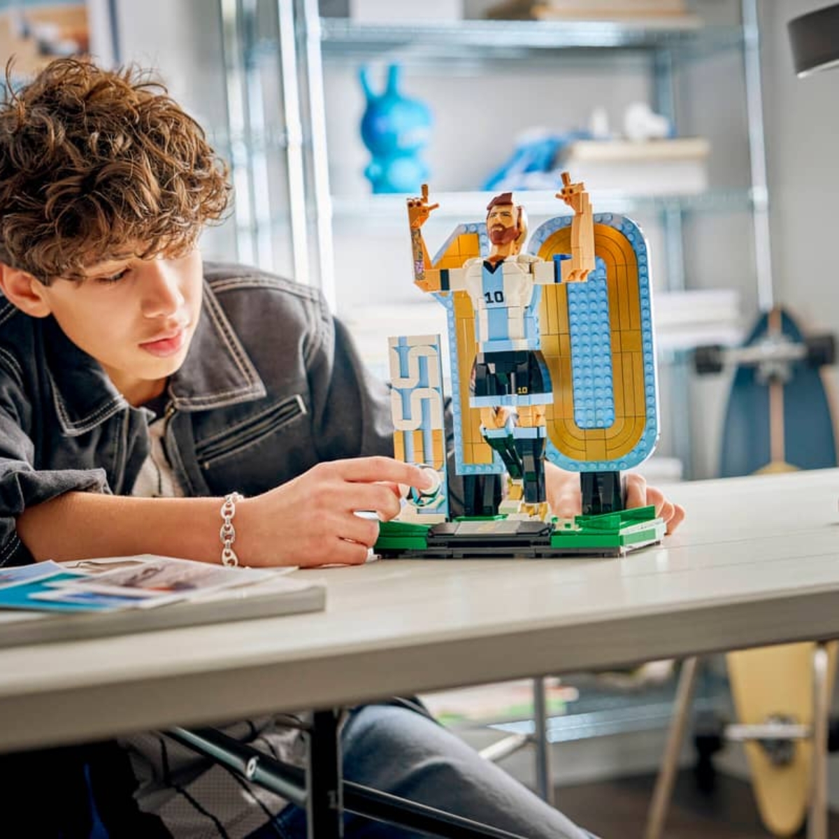 LEGO® Editions Lionel Messi Soccer Legend 43015 (2)