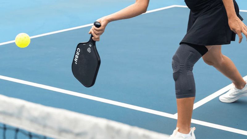 Lắng nghe chuyển động cơ thể giúp phòng ngừa chấn thương khi chơi pickleball tối đa