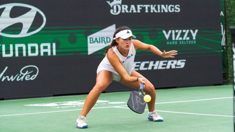 Anna Bright từng có thời gian thi đấu quần vợt chuyên nghiệp tại đại học trước khi chuyển hướng sang pickleball