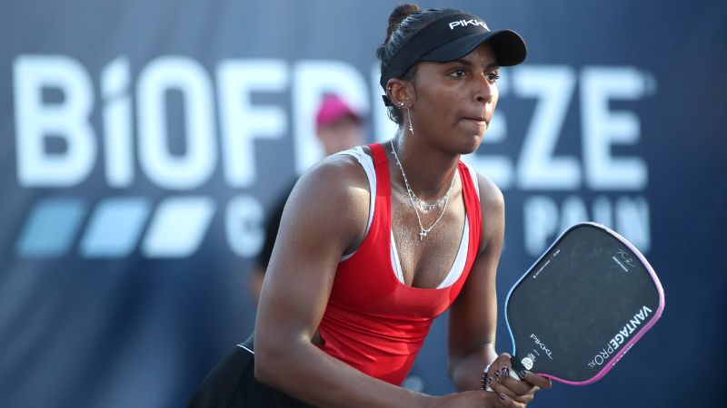 Hurricane Tyra Black cũng là một vận động viên pickleball nữ nổi tiếng nhất thế giới chuyển từ tennis chuyên nghiệp sang
