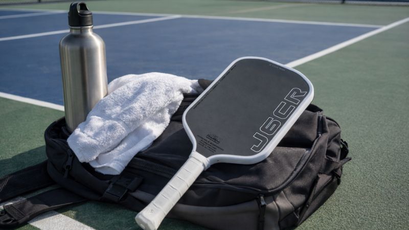 Các tay vợt nên xác định nhu cầu và trình độ chơi trước khi đầu tư vợt lõi foam