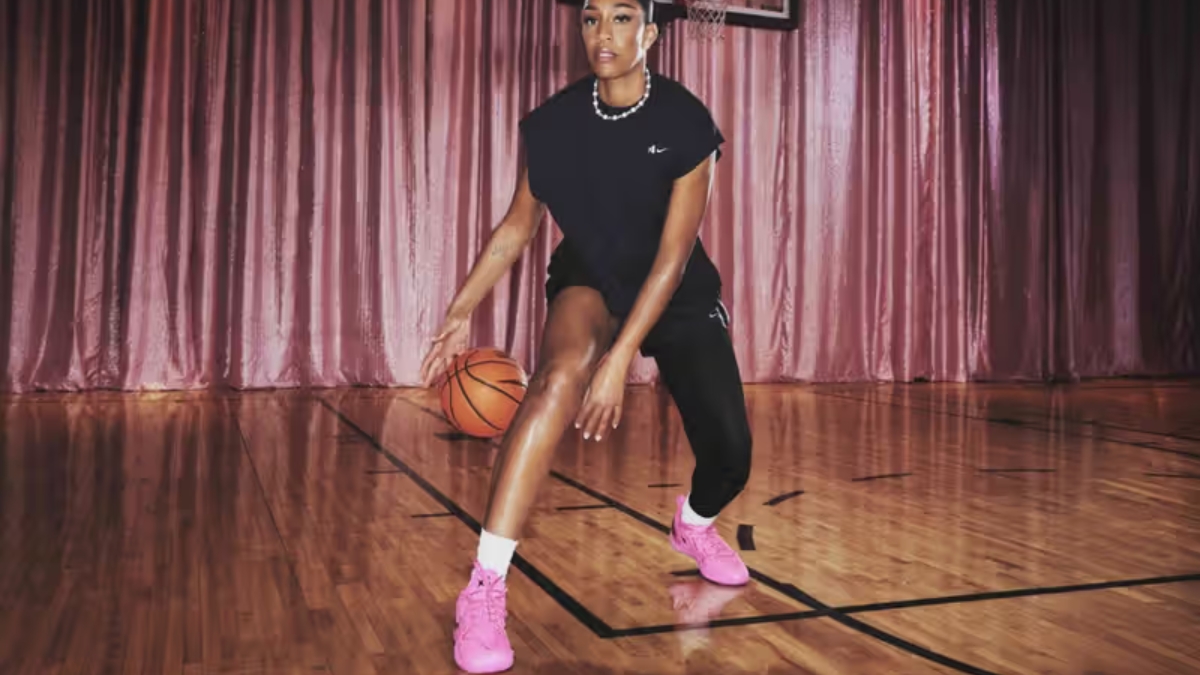 Top 10 ngôi sao sneaker ấn tượng nhất WNBA 2026