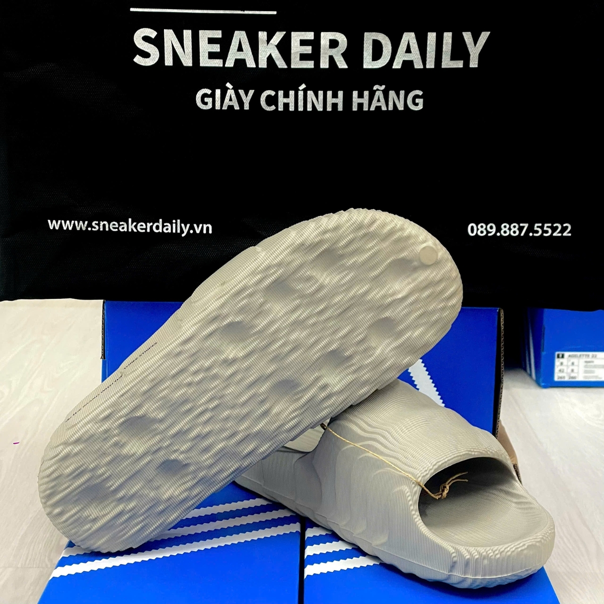 Dép adidas Adilette 22 ‘Light Brown’ HQ4670