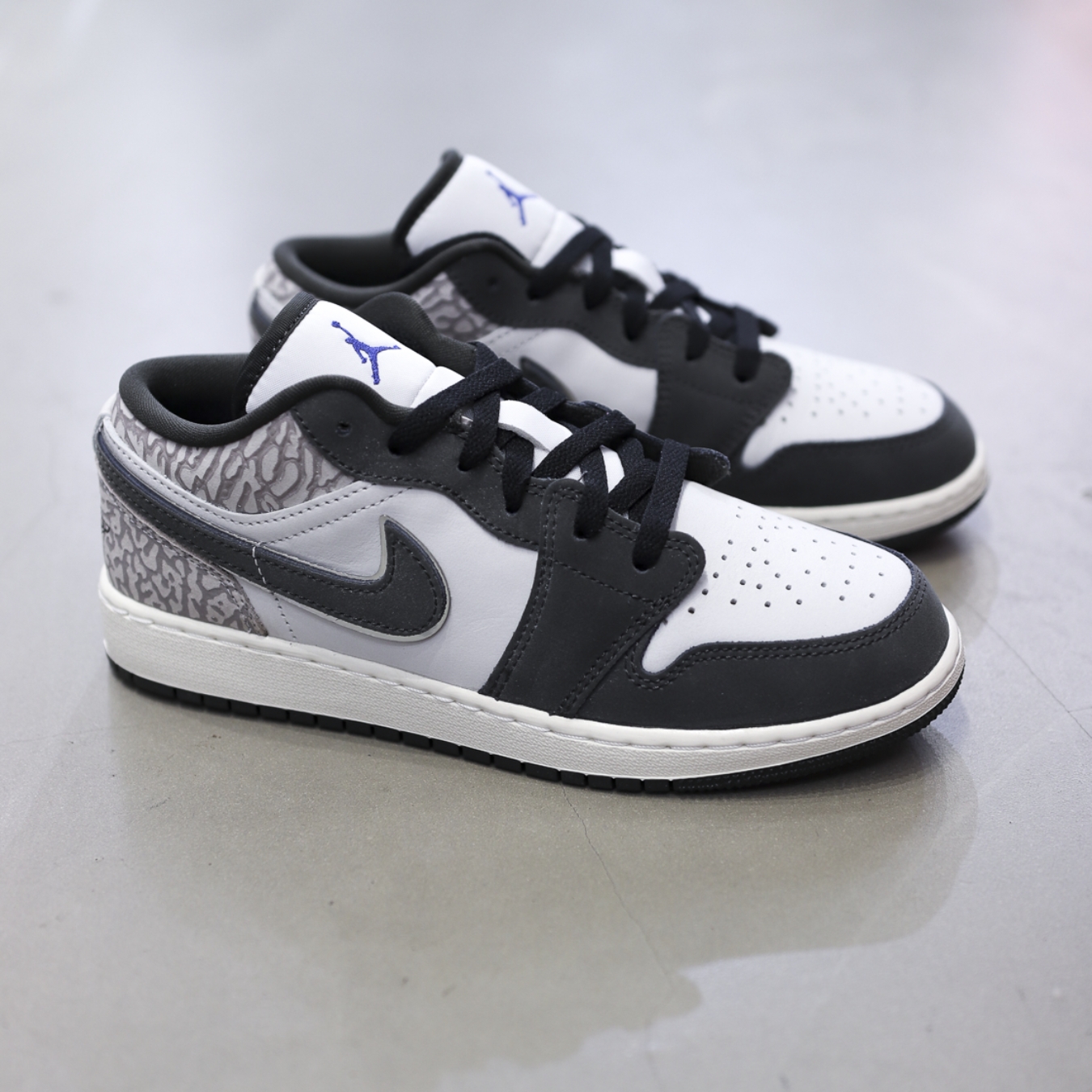 Giày Air Jordan 1 Low SE 'Sail Deep' IU2268-100 (3)