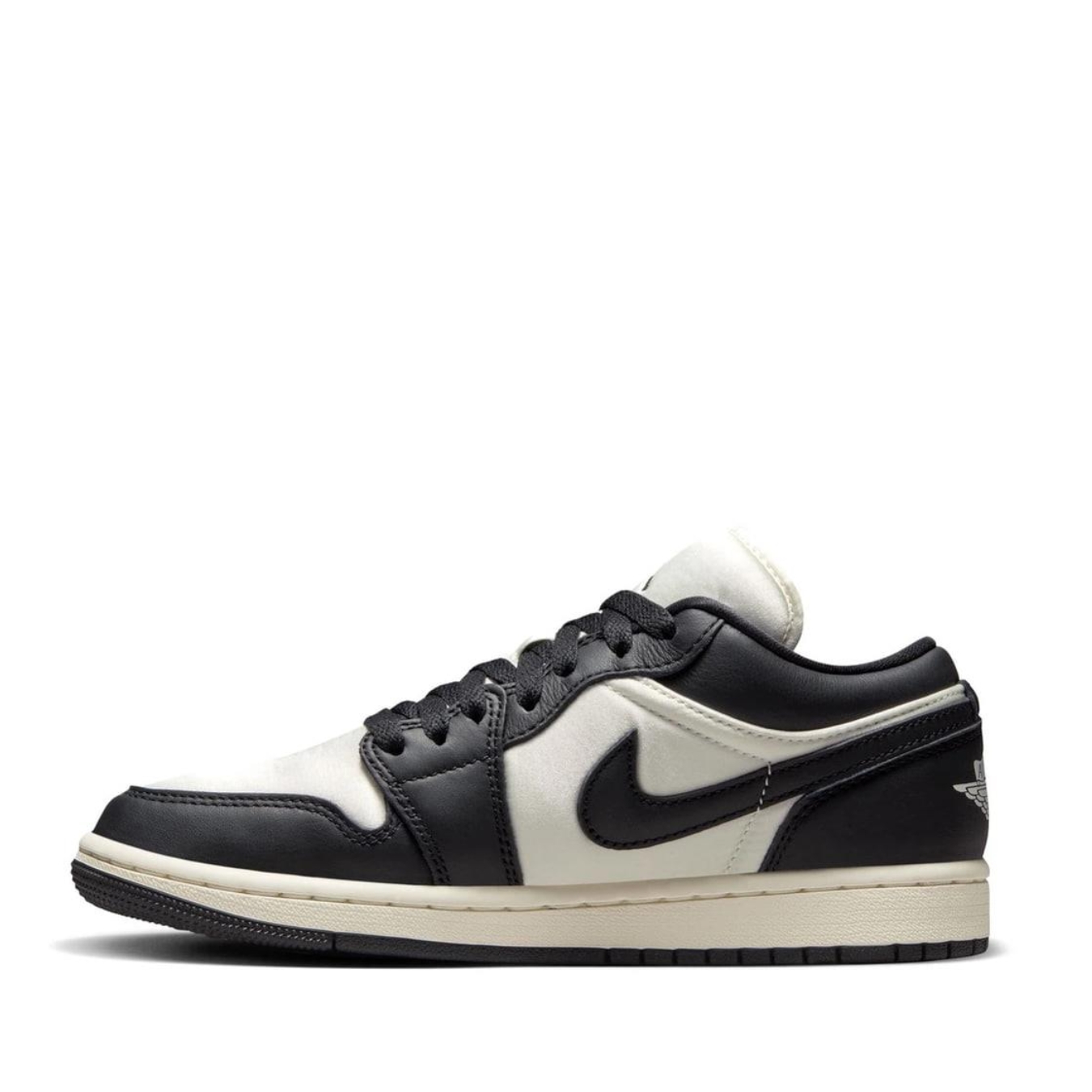 Giày Air Jordan 1 Low SE 'Vintage Panda' FB9893-101