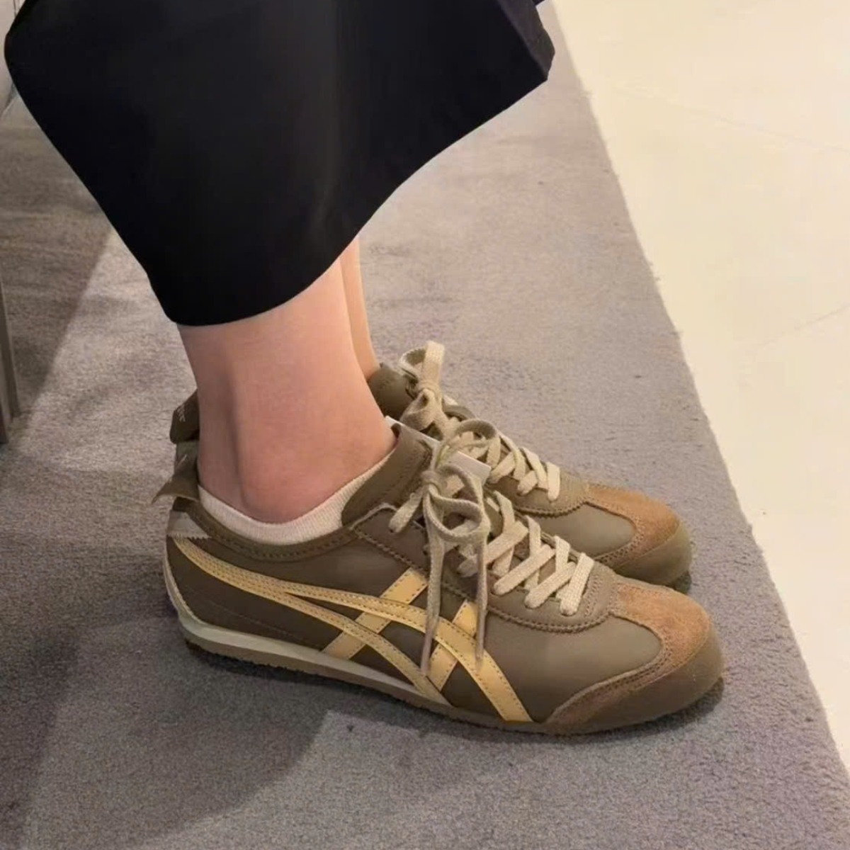 Giày Onitsuka Tiger Mexico 66 Clay Canyon Paper 1183C102-203 (3)