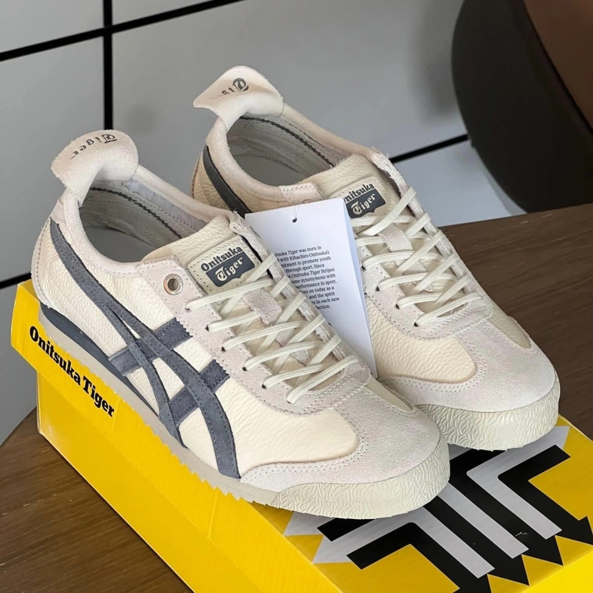 Giày Onitsuka Tiger Mexico 66 SD Birch 1183C015-200 (2)