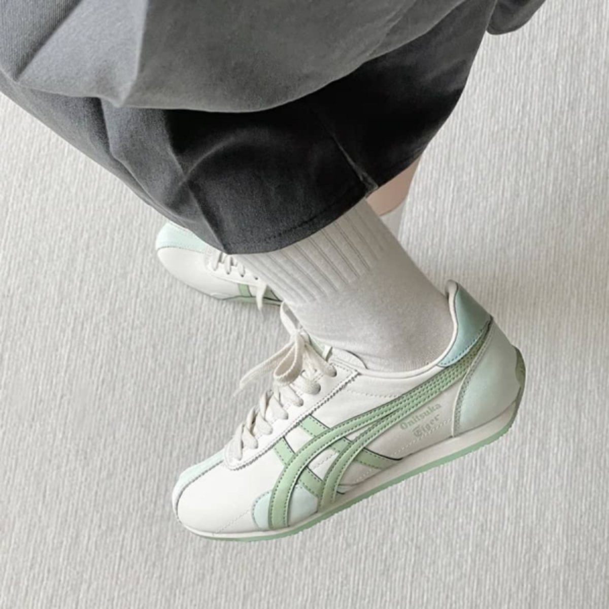Giày Onitsuka Tiger Runspark 'Mint Green' 1183C442-100 (4)