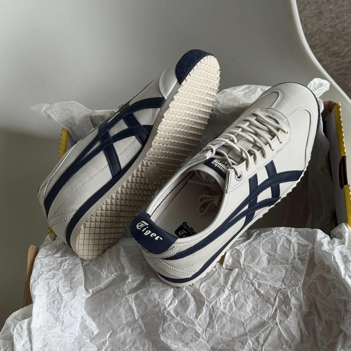 Giày Onitsuka Tiger SD Birch Peacoat 1183A872-200 (2)