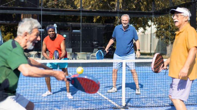 Duy trì đều đặn các bài tập pickleball cho người cao tuổi giúp cải thiện sức khoẻ thể chất