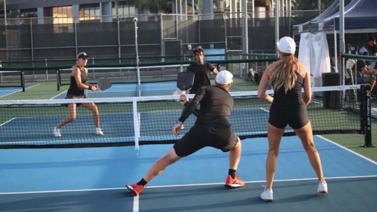 Chiến lược phòng thủ gần vạch ném phạt pickleball