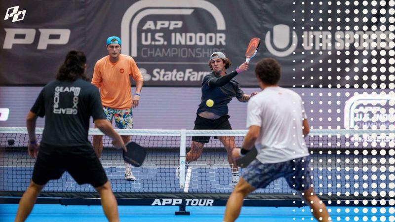 Cú Forehand Roll Drop trong pickleball là một biến thể nâng cao của cú drop that truyền thống