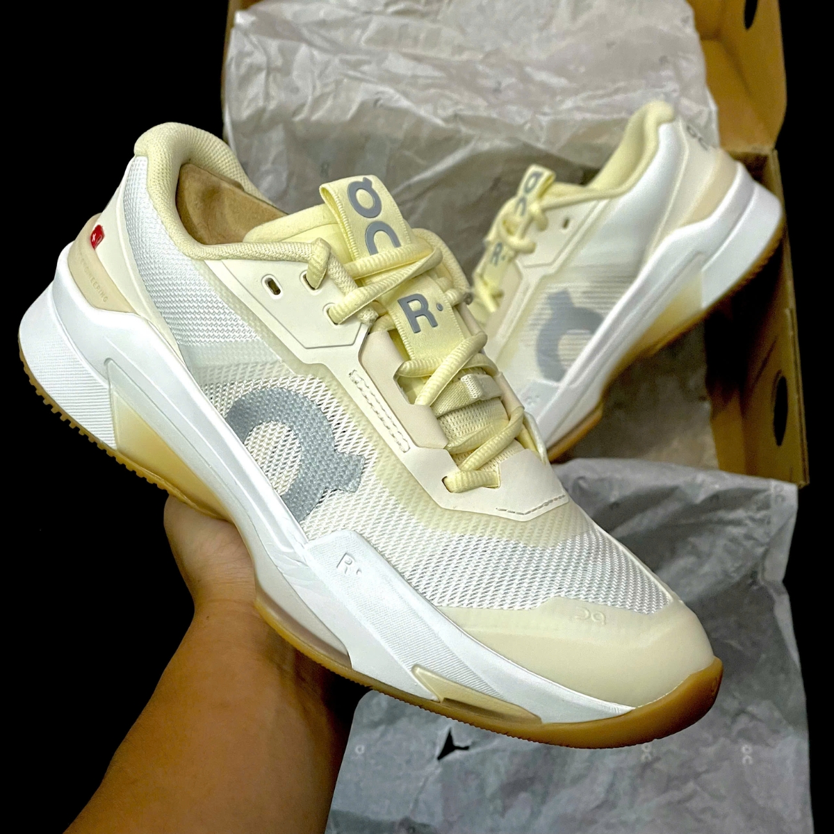 Giày Pickleball_Tennis On The Roger Pro Fire ‘Ivory’ 3WF30031217 (5)