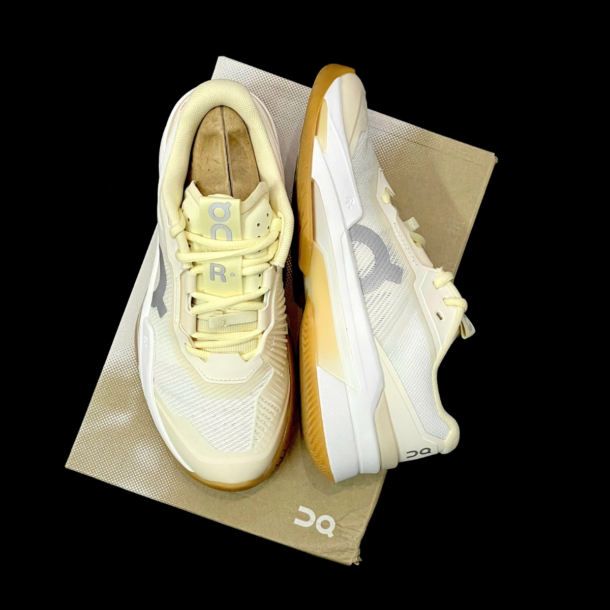 Giày Pickleball_Tennis On The Roger Pro Fire ‘Ivory’ 3WF30031217