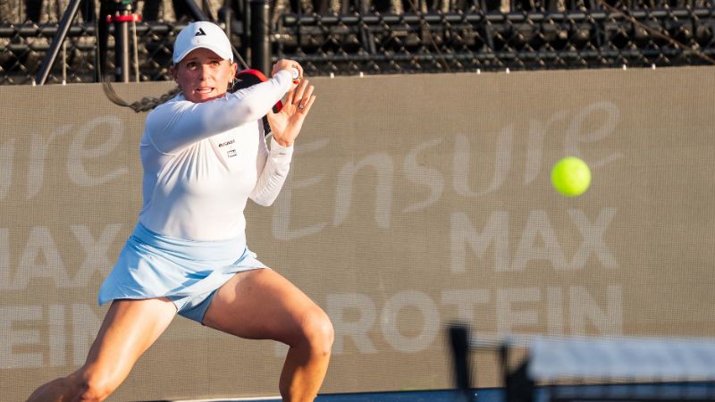 Đứng ở vị trí thứ 4 trên bảng xếp hạng pickleball thế giới là vận động viên Brooke Buckner