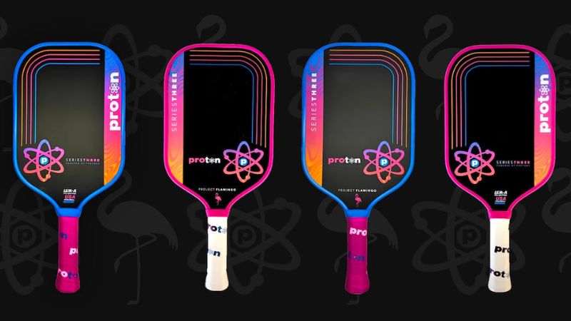 Vợt pickleball Proton sở hữu công nghệ ép nhiệt nguyên khối giúp loại bỏ toàn toàn các điểm dễ gãy vỡ