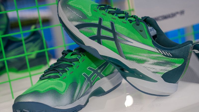 Giá thành và địa chỉ mua giày ASICS Sonicsmash FF chính hãng tại Việt Nam