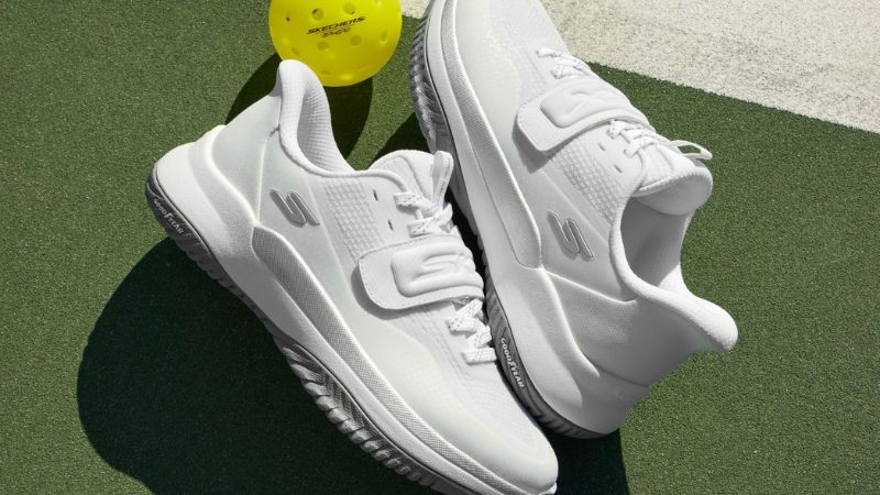 Đế giữa ECO FLIGHT™ của đôi Skechers Viper Court Elite 2.0 mang đến cảm giác êm ái và hấp thụ chấn động tốt