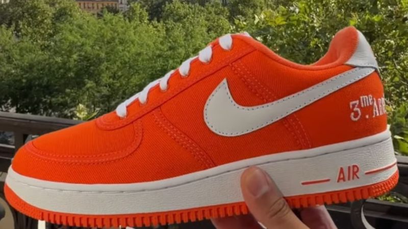 Nike Air Force 1 Low ‘01 Paris là một trong những mẫu sneaker khuấy đảo Paris Fashion Week 2026