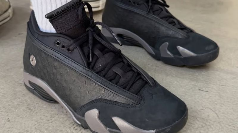 Jordan Brand’s Black Pack khuấy đảo Paris Fashion Week theo hướng bí ẩn hơn tất cả các sản phẩm khác