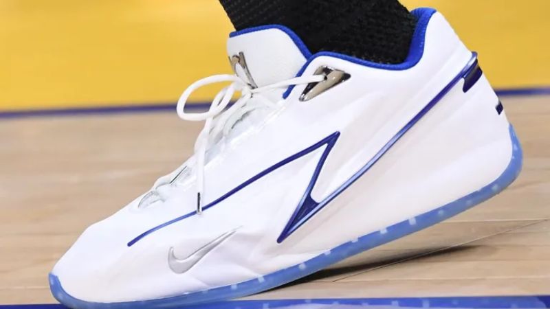 Review Nike K19 với thiết kế được lấy cảm hứng từ biệt danh "Slim Reaper"