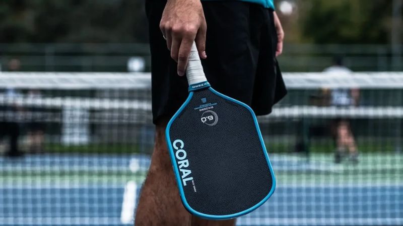 Six Zero Coral ghi điểm nhờ khả năng kiểm soát, sức mạnh cân bằng và bề mặt bền bỉ
