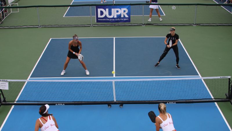 Split Step trong pickleball là gì?