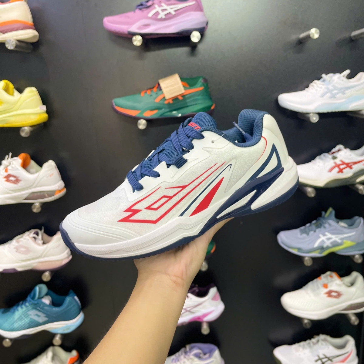 Giày Pickleball/Tennis Lotto Helena 'White/Red' Lotte260705R Giày Pickleball/Tennis Lotto Helena 'White/Red' Lotte260705R