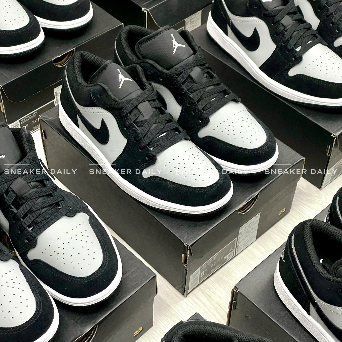 Giày Air Jordan 1 Low "Black/Light Smoke Grey" 553558-048 Giày Air Jordan 1 Low "Black/Light Smoke Grey" 553558-048