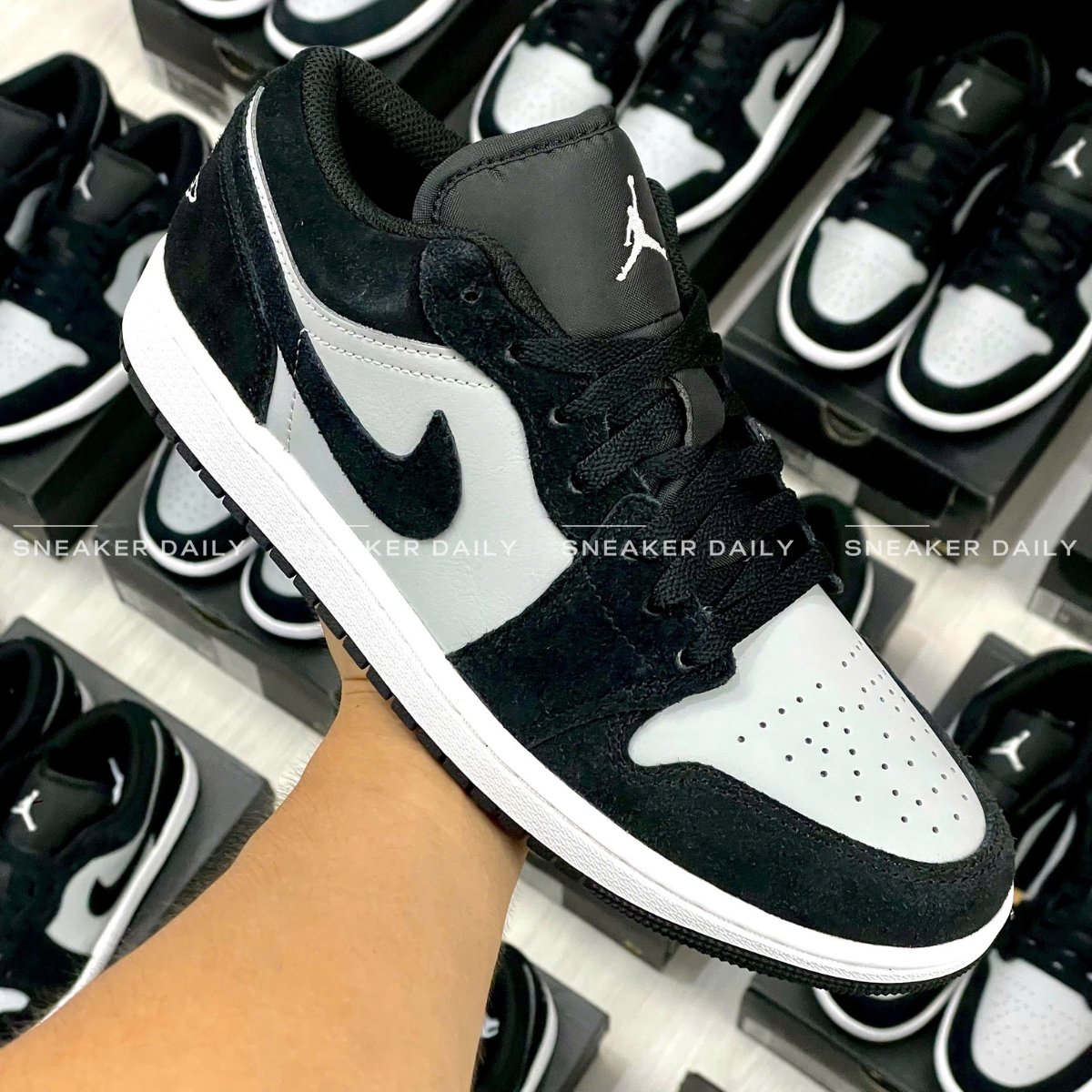 Giày Air Jordan 1 Low "Black/Light Smoke Grey" 553558-048 Giày Air Jordan 1 Low "Black/Light Smoke Grey" 553558-048